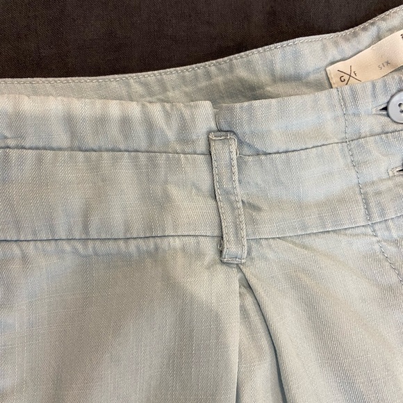 Gentle Fawn pleated light-wash denim shorts - Picture 5 of 12